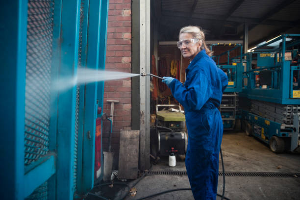 Best Rust Removal  in West Islip, NY